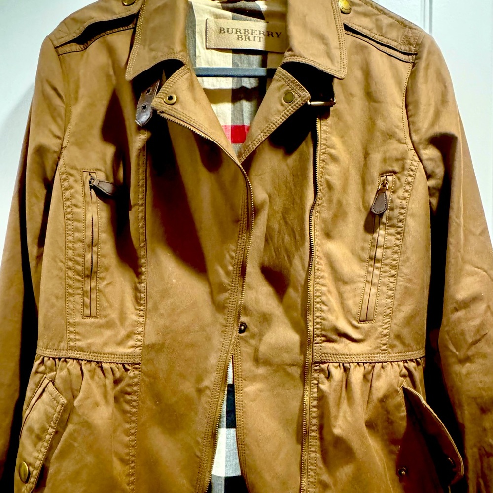 Burberry Jacket brown women’s size 10 worn once.